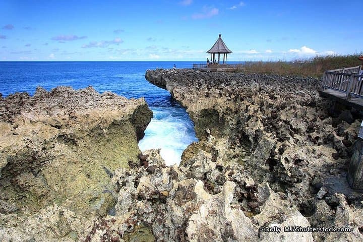 South Bali Day Tour: Uluwatu, GWK, Nusa Dua Water Blow & Pandawa Beach photo 5
