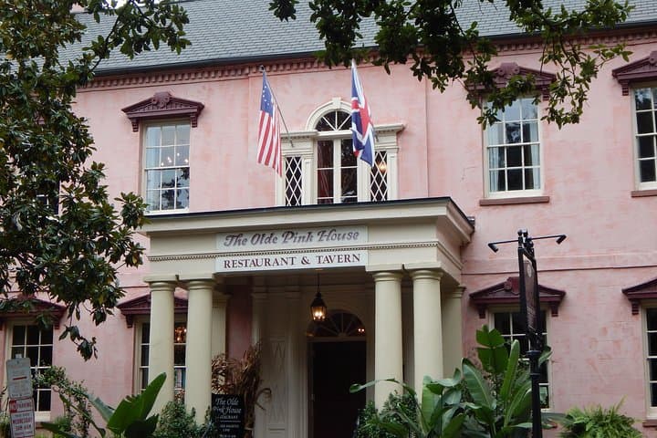Savannah Midnight Walking Tour: Explore Midnight in the Garden of Good and Evil photo 4