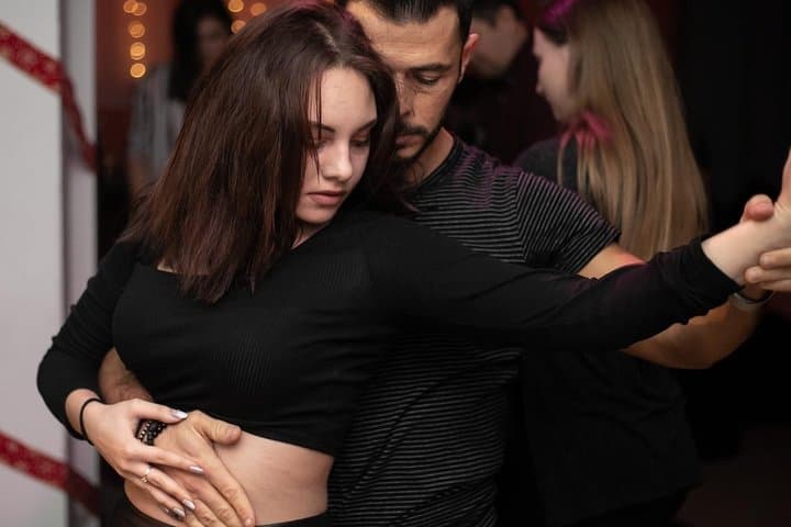 Sao Paulo Zouk Lovers Dance Experience — 90-Minute Brazilian Zouk Class photo 4