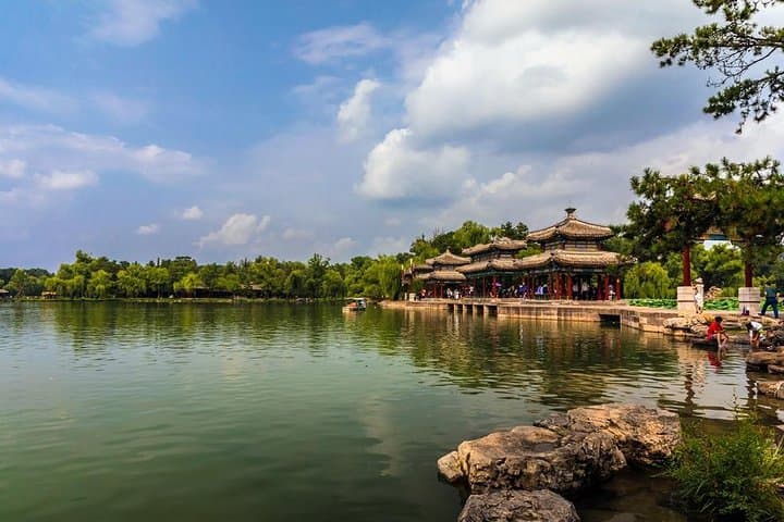 2-Day Private Chengde & Jinshanling Great Wall Tour from Beijing — Hike the Ming-Era Ramparts photo 4