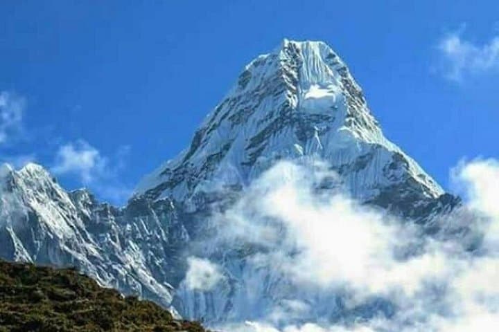 Luxurious Everest Base Camp Trek from Kathmandu — 14-Day Khumbu Lodge Trek photo 4