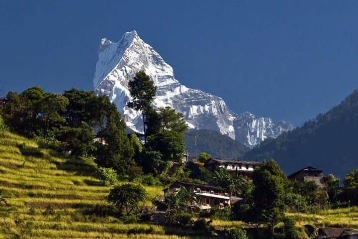 Annapurna Circuit Trek: Classic 10-Day Passage from Kathmandu to Muktinath photo 1