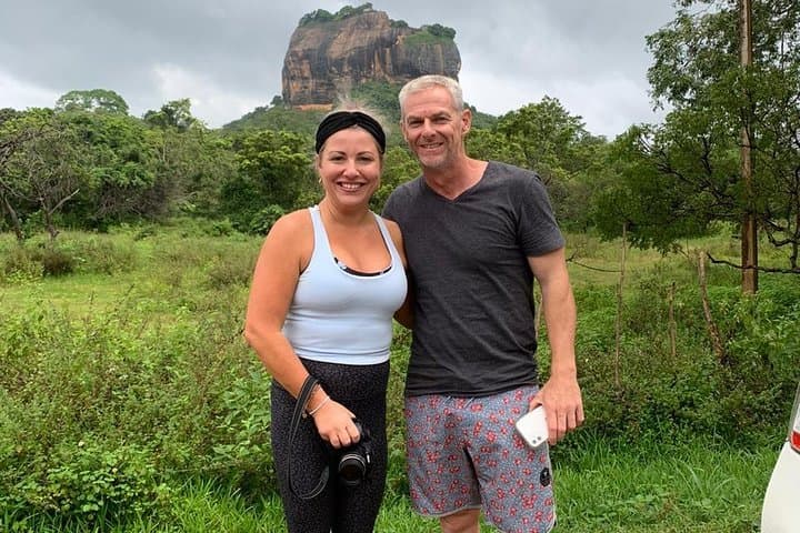 Sigiriya, Dambulla & Kaudulla Day Tour: Climb Lion's Rock and Track Wild Elephants