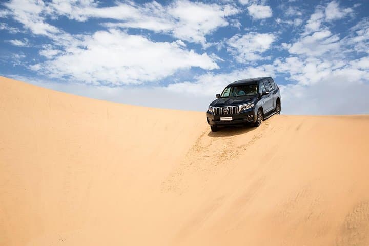 Dubai Self-Drive 4x4 Desert Adventure: Learn Dune Driving in a Land Cruiser