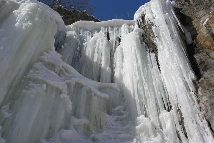 4-Day Winter Package from Yerevan: Sevan, Tsaghkadzor, Noravank & Jermuk photo 5