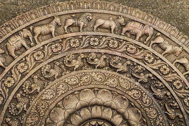 Polonnaruwa Ancient City Day Tour from Colombo: Explore Sri Lanka’s Medieval Capital photo 2