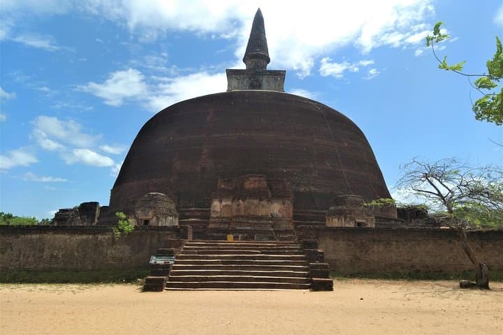 Polonnaruwa Ancient City Day Tour from Sigiriya: Explore the UNESCO Ruins photo 2
