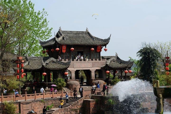 Chengdu Panda Base & Huanglongxi Ancient Town: Private Day Tour from Chengdu photo 4