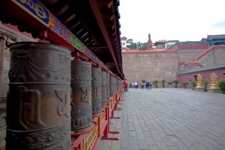 Private Chengde Day Tour: Mountain Resort, Putuo Zongcheng & Puning Temple