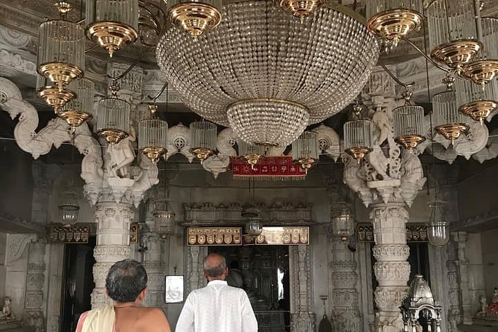 12-Day Spiritual Journey Through Maharashtra: Temples, Caves & Train Culture photo 3