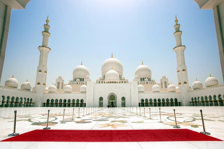 Abu Dhabi Full-Day City Tour: Sheikh Zayed, Emirates Palace & BAPS Mandir photo 6