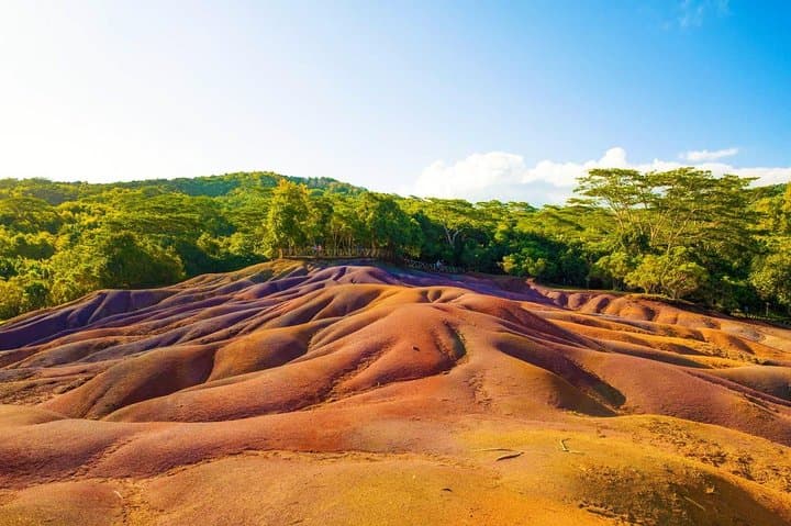 Full-Day Private South Mauritius SUV Tour — Chamarel, Black River & Grand-Bassin photo 2