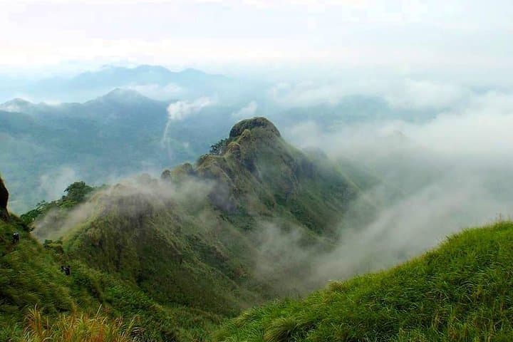 Day Hike Mt. Batulao (811 m) — Accessible Ridge Walk from Manila