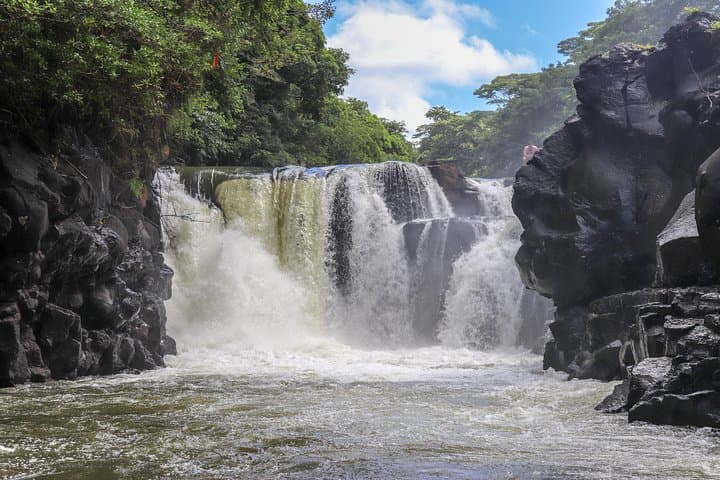 Speedboat to Ile aux Cerfs with GRSE Waterfall, BBQ Lunch & Open Bar photo 5