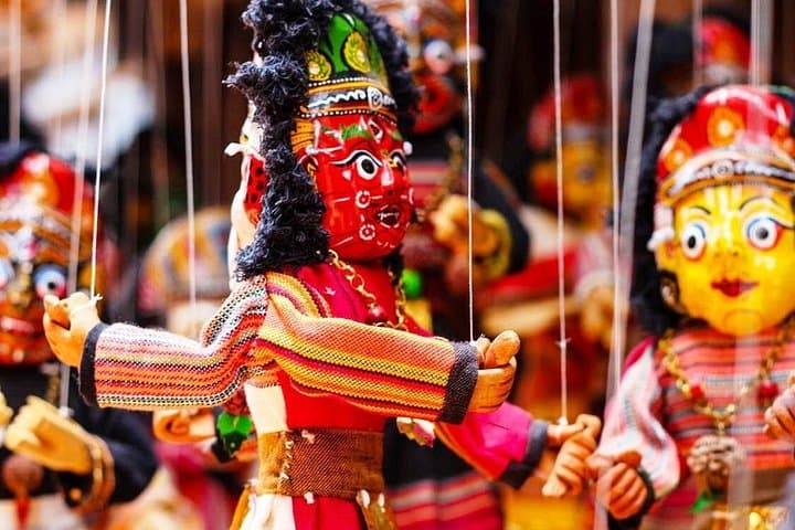 Nepal Highlights Tour: 8-Day Kathmandu, Pokhara & Chitwan Adventure