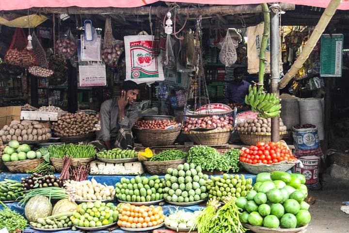 Full-Day Dhaka City Tour: Markets, Mosques & Riverfront Life photo 4