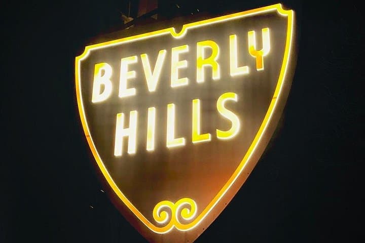 Drive a Ferrari from Hollywood to Beverly Hills: 1-Hour Luxury Tour photo 3