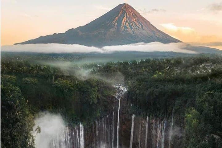Tumpak Sewu Waterfall: 1-Day Hike from Malang to the 'Niagara of Java'