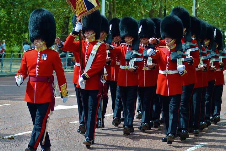London in One Day: Small-Group Walking Tour of 30+ Iconic Sights photo 2