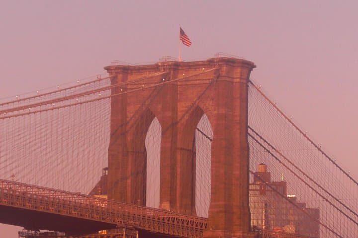 Night Walking Tour of Brooklyn Heights and DUMBO in Italian photo 4