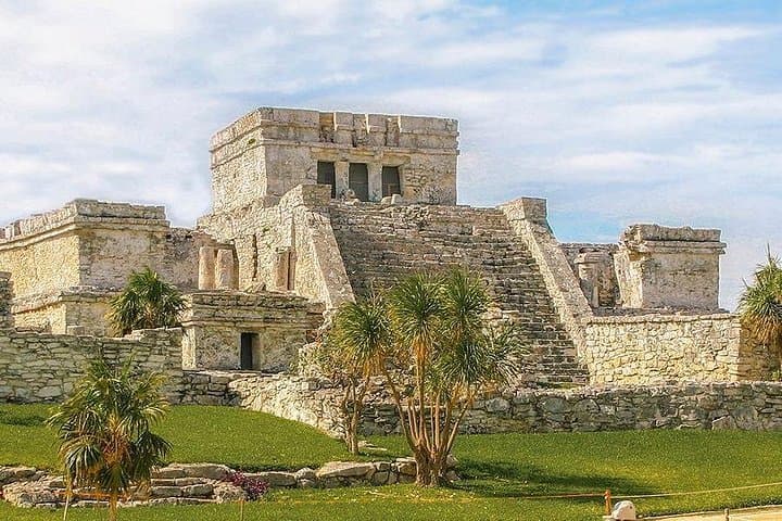 Exploring the Tulum Ruins: Half-Day Guided Tour of the Cliffside Mayan City photo 1