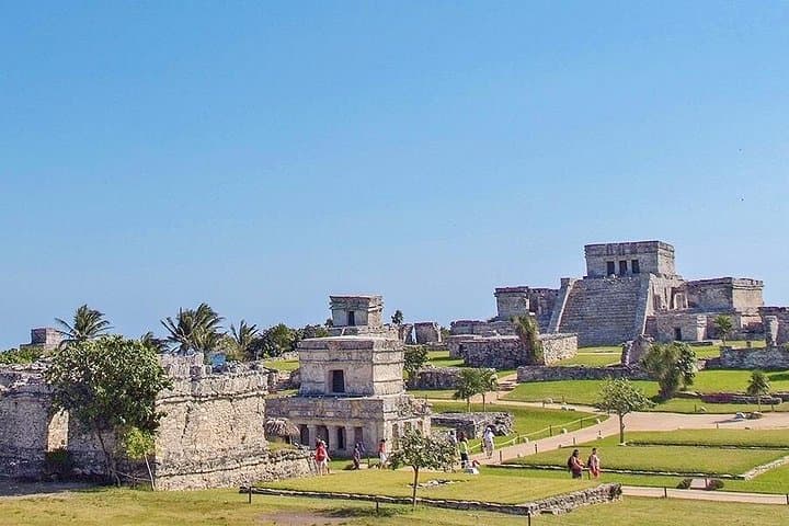 Exploring the Tulum Ruins: Half-Day Guided Tour of the Cliffside Mayan City photo 4