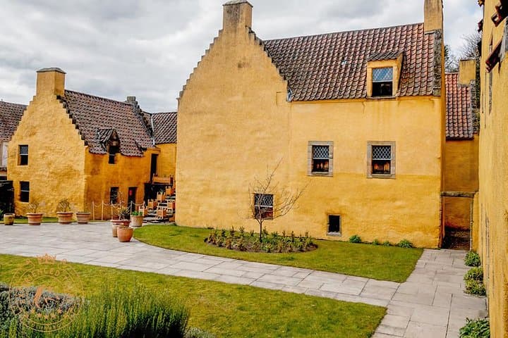 Outlander Filming Locations Private Minivan Tour from Edinburgh