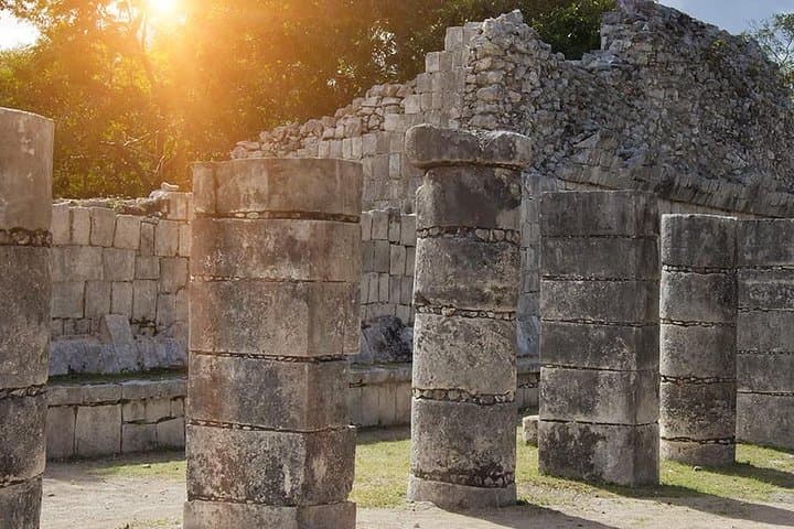 Chichén Itzá Express Tour from Cancún — Guided Day Trip to Mayan Ruins photo 2