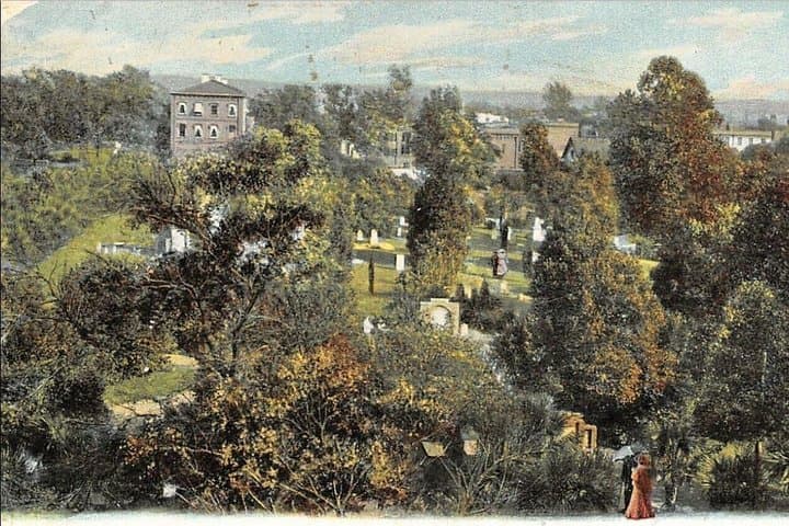 Inside Savannah's Colonial Park Cemetery: God's Acre Tour of History and Haunts photo 3