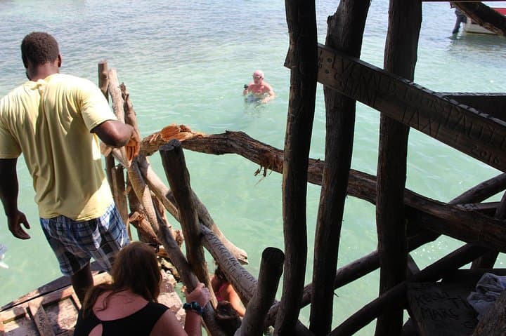 Private Pelican Bar Tour from Montego Bay: Swim, Snorkel & Rum on Jamaica’s Sandbar