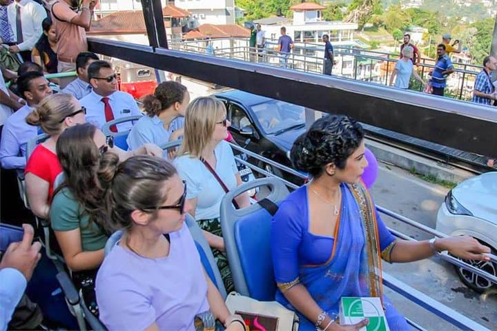 Colombo Open-Deck City Tour — 2.5-Hour Highlights & Insider Tips photo 4