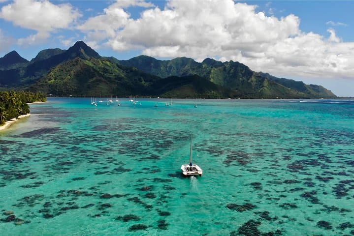 Private Moorea Catamaran Snorkeling & Sailing on Taboo — Full-Day Tour photo 3