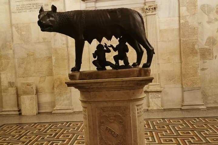 rome-by-night-roman-flavors-private-car-dinner-tour photo 5