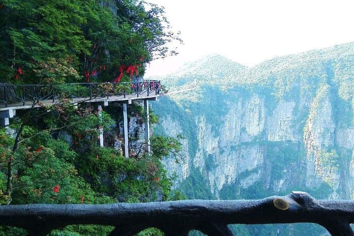 7-Day Zhangjiajie Discovery Tour: Tianmen, Avatar Peaks & Ancient Fenghuang photo 6