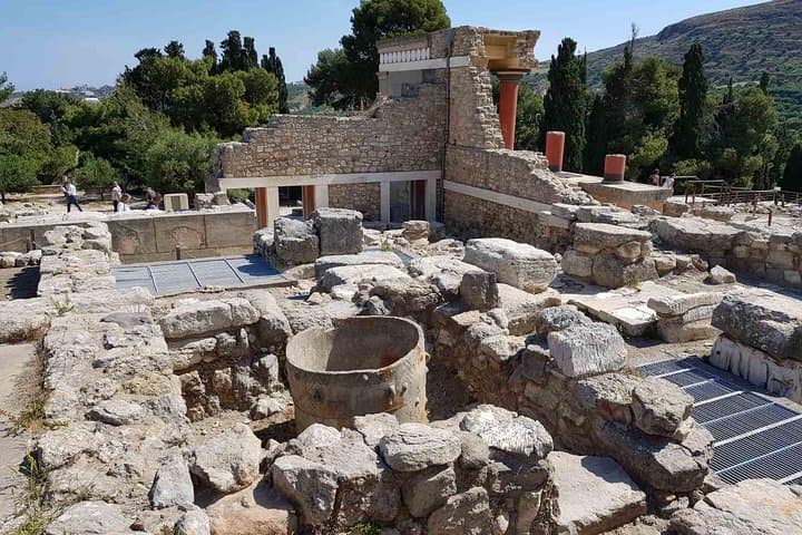 Knossos Palace and Cretan Mountain Pottery Tour — From Agios Nikolaos photo 5