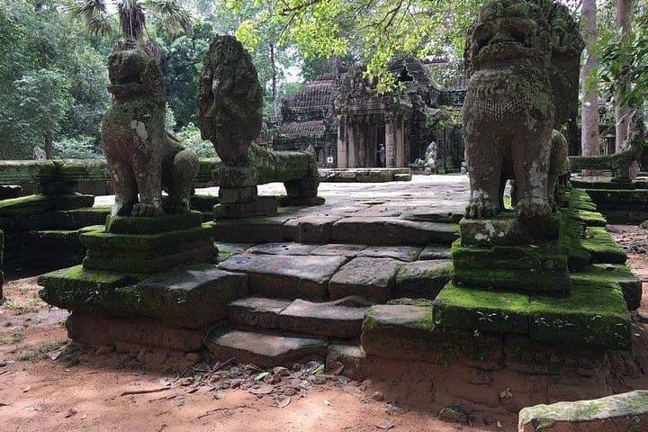 48-Hour Siem Reap Discovery: Angkor Wat, Temples, Silk Farms & Local Markets photo 3