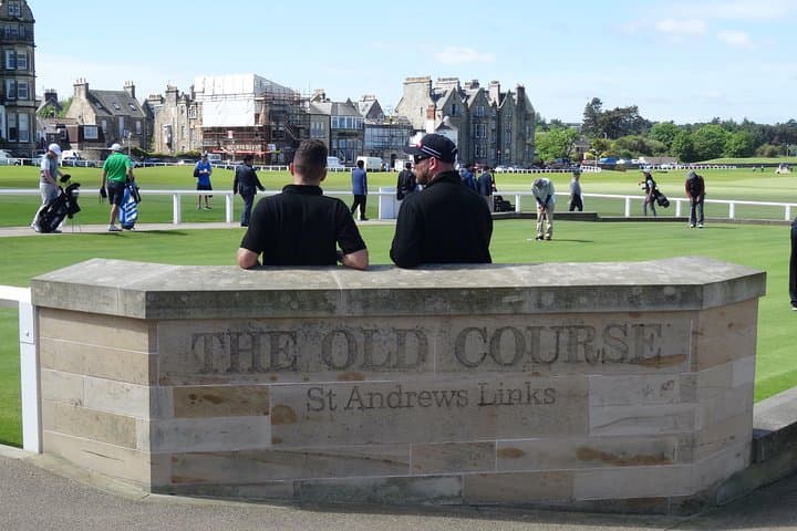 Full-Day St Andrews, Dunfermline & Fife Coast Tour from Edinburgh