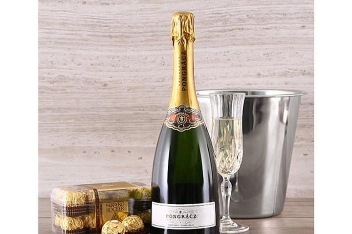 Sunset Champagne Cruise Along Cape Town's Atlantic Seaboard photo 4