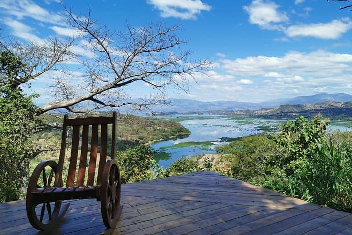 Cihuatán Archaeology, Rum Tasting & Suchitoto Day Trip from San Salvador photo 3