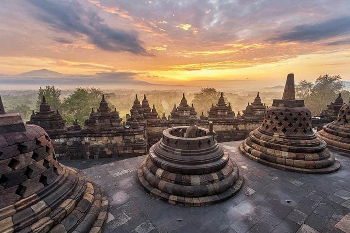 Yogyakarta Private Day Tour: Borobudur, Prambanan & Mount Merapi 4x4