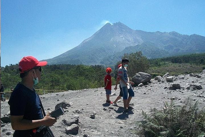Yogyakarta Private Day Tour: Borobudur, Prambanan & Mount Merapi 4x4 photo 4