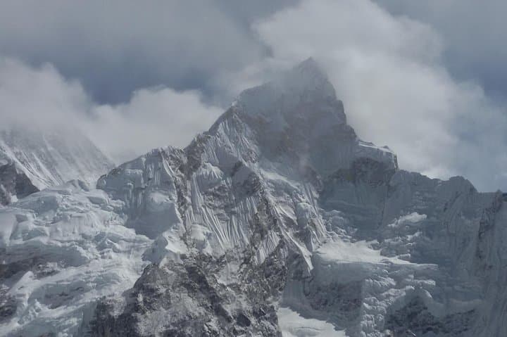 Everest Base Camp Trek: 16-Day High-Altitude Route to Kala Patthar photo 6