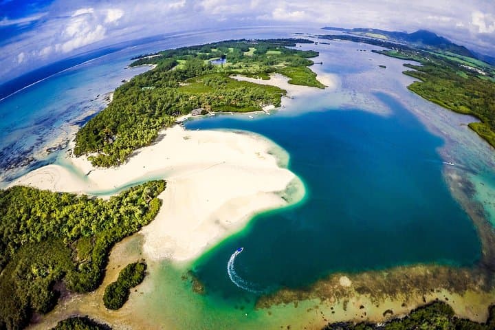 Full-Day Shared Catamaran Cruise to Ile aux Cerfs from Trou d'Eau Douce photo 2