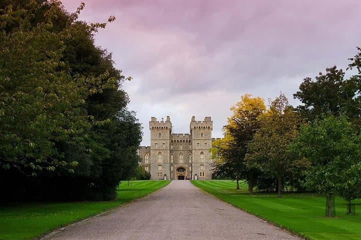 Half-Day Royal Windsor Private Tour from London — Windsor Castle, Eton & Runnymede photo 2