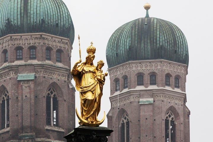 Self-guided Munich Scavenger Hunt: 16-Station City Game with Shipped Box photo 2