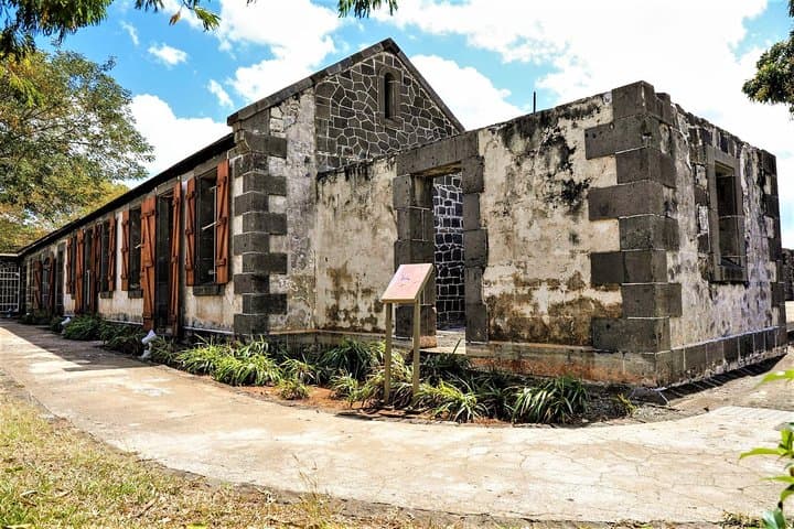 Mauritius Historic Tour: Private Sedan Through Port Louis, Eureka House & Pamplemousses photo 2