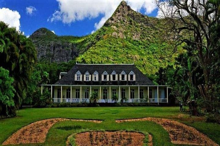 Mauritius Historic Tour: Private Sedan Through Port Louis, Eureka House & Pamplemousses photo 3