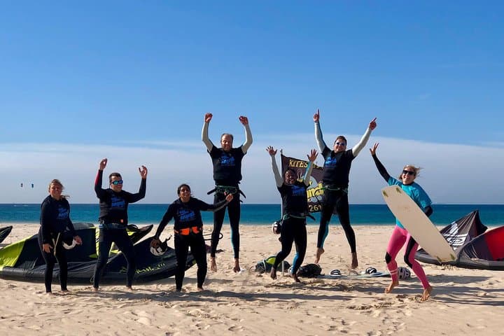 Semi-Private Kitesurfing Course in Tarifa: 3-Hour Beginner to Intermediate Lessons
