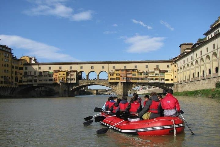 Florence Soft Rafting on the Arno: Ponte Vecchio Aperitif Cruise photo 2