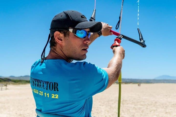 Semi-Private Kitesurfing Course in Tarifa: 3-Hour Beginner to Intermediate Lessons photo 3